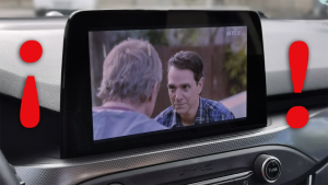 عملکرد ممنوعه Apple CarPlay که Android Auto را باز می کند و مربوط به Netflix است